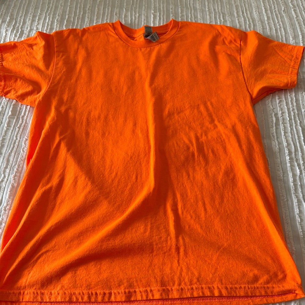 Orange t shirt